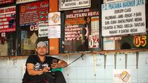 Terminal Kalideres Belum Dibuka, Calon Penumpang Gigit Jari
