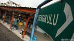 Terminal Kalideres Belum Dibuka, Calon Penumpang Gigit Jari