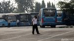 Terminal Kalideres Belum Dibuka, Calon Penumpang Gigit Jari