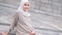 Pandemi COVID-19 membuat Zaskia Adya Mecca terpaksa melahirkan di Yogyakarta.  Foto: Instagram @zaskiadyamecca