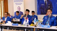 Zulkifli juga mengingatkan bahwa fraksi atau anggota legislatif sebagaimana sesuai AD/ART PAN adalah kepanjangan tangan partai. Sehingga kebijakan partailah yang harus diperjuangkan para anggota legislatif PAN disemua tingkatan.