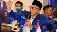 Lebih jauh Zulkifli yang juga Wakil Ketua MPR RI mengingatkan agar kader-kader PAN agar selalu menjaga sikap dan prilaku serta ahklak. Jangan sampai melakukan hal-hal tidak pantas dan melukai hati rakyat.