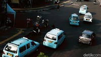 Menteri Perhubungan Budi Karya Sumadi menerbitkan Permenhub nomor 41 tahun 2020 tentang Perubahan Permenhub nomor 18 tahun 2020 tentang Pengendalian Transportasi dalam Rangka Pencegahan Penyebaran COVID-19. 