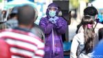 Panjangnya Antrean Rapid Test Corona di Terowongan Kendal