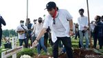 Pemakaman Benny Likumahuwa, Barry: Love You Paps, Nanti Kita Main Bareng Lagi