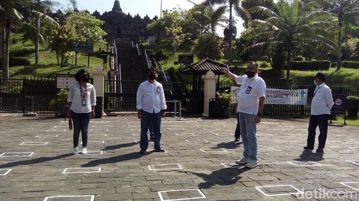 New Normal di Candi Borobudur.