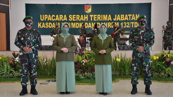 Danrem Tadulako, Brigjen Farid Makruf (paling kiri).