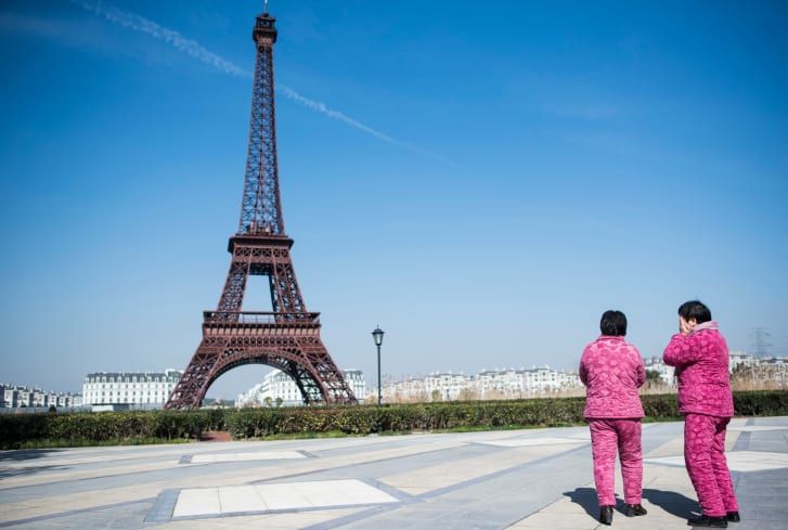 Gedung pencakar langit di China