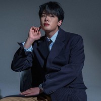 Kim Dong Hee memulai debut aktingnya pada 2018, lewat web drama A-Teen. Setelah membintangi drama Korea SKY Castle, aktor Korea ini menjadi pemeran utama drakor besutan Netflix, Extracurricular. Foto: Kim Dong Hee (dok. Instagram)