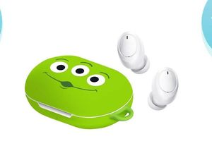 Gandeng Disney, Oppo Hadirkan Enco W11 Edisi Toy Story