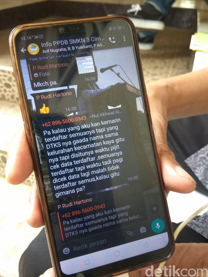 Panitia PPDB SMA/SMK di Cimahi bikin grup WA untuk orang tua siswa