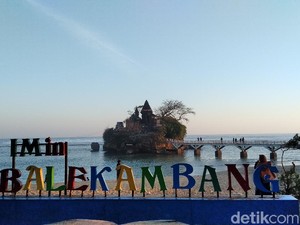 Pantai Balekambang Terapkan Protokol Kesehatan Saat New Normal