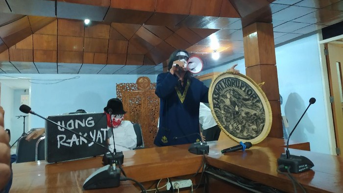 Pegiat seni di Blora sambangi DPRD Blora Pegiat seni di Blora sambangi DPRD Blora