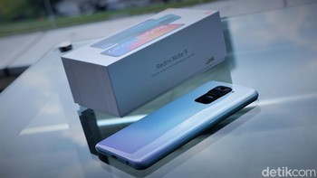 Ditenagai MediaTek Helio P85 dan tersemat baterai berkapasitas 5.020 mAh dengan pengisian cepat 18W. Foto: Adi Fida Rahman/detikINET