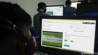 Pemohon SIM harus mengikuti prosedur kesehatan seperti cuci tangan hingga menjaga jarak dengan orang lain.