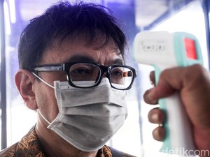 Tembus 1.241 Kasus Baru, Ini Alasan Penambahan Kasus Corona RI Tinggi