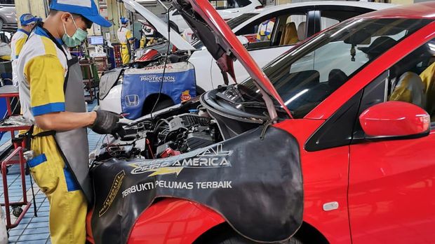 Servis mobil Honda