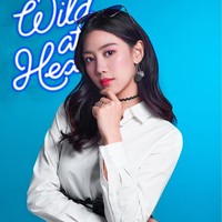 Natasha Low yang dulu dikenal dengan panggung Tasha sempat tergabung dalam grup idol bernama Skarf. Sayangnya, girlband tersebut hanya bertahan dua tahun. Setelahnya, ia memutuskan untuk menjadi sales manajer. Foto: Instagram @tashaalow
