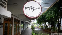 Pandemi Corona membuat kawasan yang ngehits ini masih mati suri.