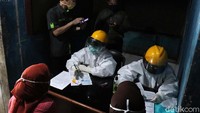 Ada sekitar 200 pedagang yang mengikuti rapid test.