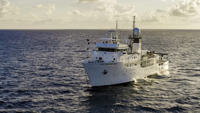 Astronot menyelam ke Palung Mariana, Challenger Deep