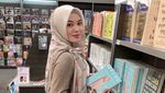 Ayana Moon Ternyata Suka Sepakbola, Fans Berat Barcelona