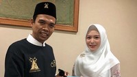 Baru-baru ini kembali heboh foto Ustaz Abdul Somad bersama Ayana Moon. Dok. Instagram/xolovelyayana