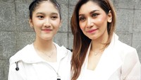 Bagaimana, seperti adik-kakak ya? Pool/Palevi S/detikFoto.