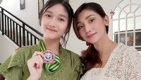 Baru-baru ini Baby Margaretha mengunggah foto dirinya bersama anak perempuannya yakni Zahra. Dok. Instagram/babymargaretha1