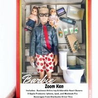 Ada juga Ken yang harus meeting online sekaligus menjaga anak ketika bekerja di rumah hingga Barbie yang sudah tidak ingat waktu karena selalu menghabiskan waktu di rumah. Foto: Instagram @grandmagetsreal