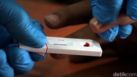 Diketahui, ada belasan anggota Polsek Sukajadi Polrestabes Bandung yang menjalani rapid test di kantornya. Rapid test itu diketahui digelar oleh Rumah Sakit Advent Bandung.