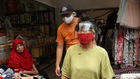 Diakui para pedagang, suasana saat ini masih sepi pembeli.