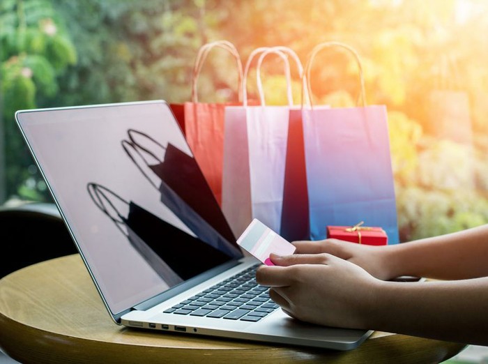 Ilustrasi belanja online