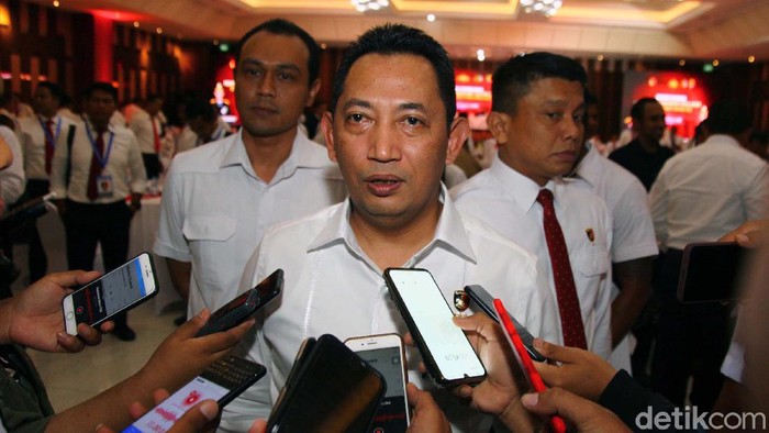 Indonesia Police Watch (IPW) mengembuskan peta bursa calon Kapolri pengganti Jenderal Idham Azis yang bakal pensiun 6 bulan lagi. Siapa saja yang masuk bursa?