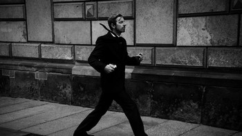 Hsien-Pang Hsieh dengan karya berjudul Hurry memenangkan kategori Youth Photographer of the Year. Foto: Hsien-Pang Hsieh/Sony World Photography Awards 2020