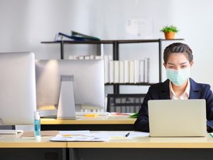 Prosedur yang Perlu Dilakukan Kantor Jika Ada Karyawan Kena Corona