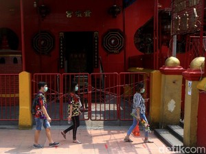 Tahun Baru Imlek, Tak Ada Keriuhan Pemburu Angpau di Petak Sembilan