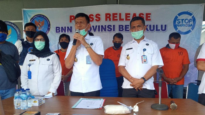 Konferensi Pers penangkapan 4 kurir narkoba di Bengkulu (Hery-detikcom)