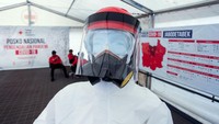 Diketahui ada ratusan petugas gabungan yang ikut serta membantu mengatasi penyebaran virus Corona di ibu kota.