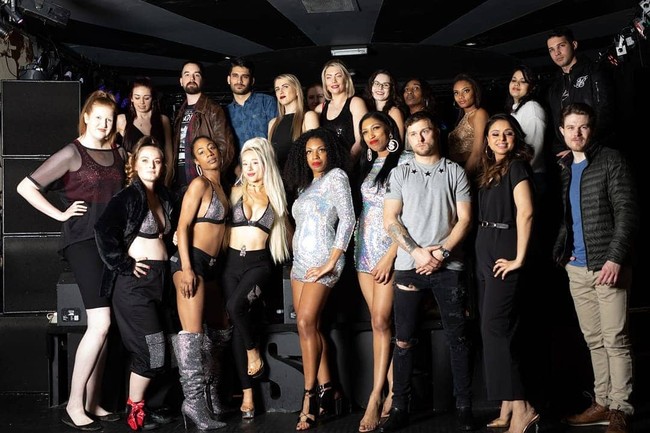 Segera setelah pihak agensi tempat Naomi mendaftar bertemu dengannya, mereka lalu memintanya untuk menjadi menjadi model di sana. Pada saat itulah Naomi merasa bahwa dirinya cantik dan bangga dengan tubuh yang dimilikinya. Foto: Instagram @naomi.c.lovell