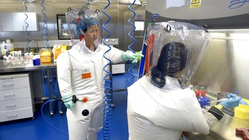 WIV didirikan bekerjasama dengan Prancis. Semua sistem dibuat untuk mengamankan fungsi inti lab, menciptakan lingkungan tekanan negatif di lab untuk menjaga segala sesuatunya tetap berada di dalam, papar Yuan. Foto: Chinatopix via AP