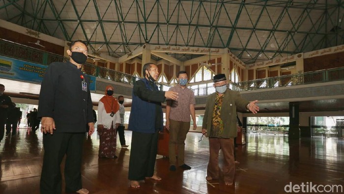 Wakil Wali Kota Bandung Yana Mulyana cek tempat ibadah