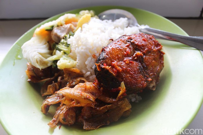 Cara Baru Makan di Warteg Warmo