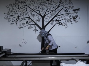 5 Cara Antisipasi Risiko Penularan COVID-19 di Ruang Tertutup