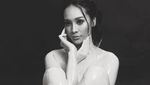 Anya Geraldine dan Pose Menggodanya