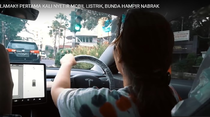 Ashanty nyetir Tesla