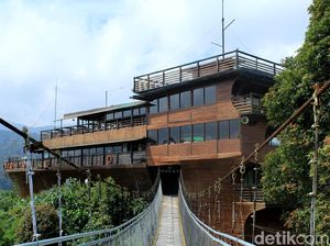 Rekomendasi 7 Tempat Kemping Mewah di Bandung dan Tarifnya