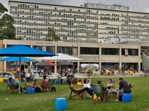 Benarkah Australia Tak Aman Bagi Mahasiswa Asal China dan Asia?