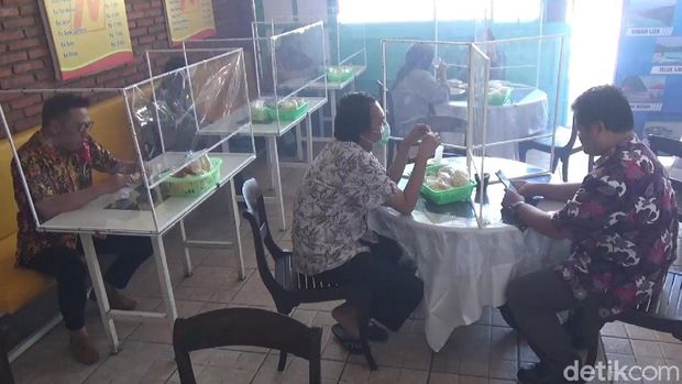 bilik warung makan di banyuwangi