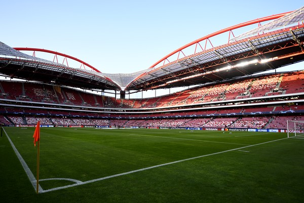 Stadion da Luz ramai diperbincangkan usai final Liga Champions 2019/2020 dilaksanakan di sana. Stadion ini pernah menjadi markas klub Benfica yang juga pernah menjadi lokasi pertandingan Piala Eropa 2004. (Foto: Getty Images/Octavio Passos) Stadion da Luz ramai diperbincangkan usai final Liga Champions 2019/2020 dilaksanakan di sana. Stadion ini pernah menjadi markas klub Benfica yang juga pernah menjadi lokasi pertandingan Piala Eropa 2004. (Foto: Getty Images/Octavio Passos)